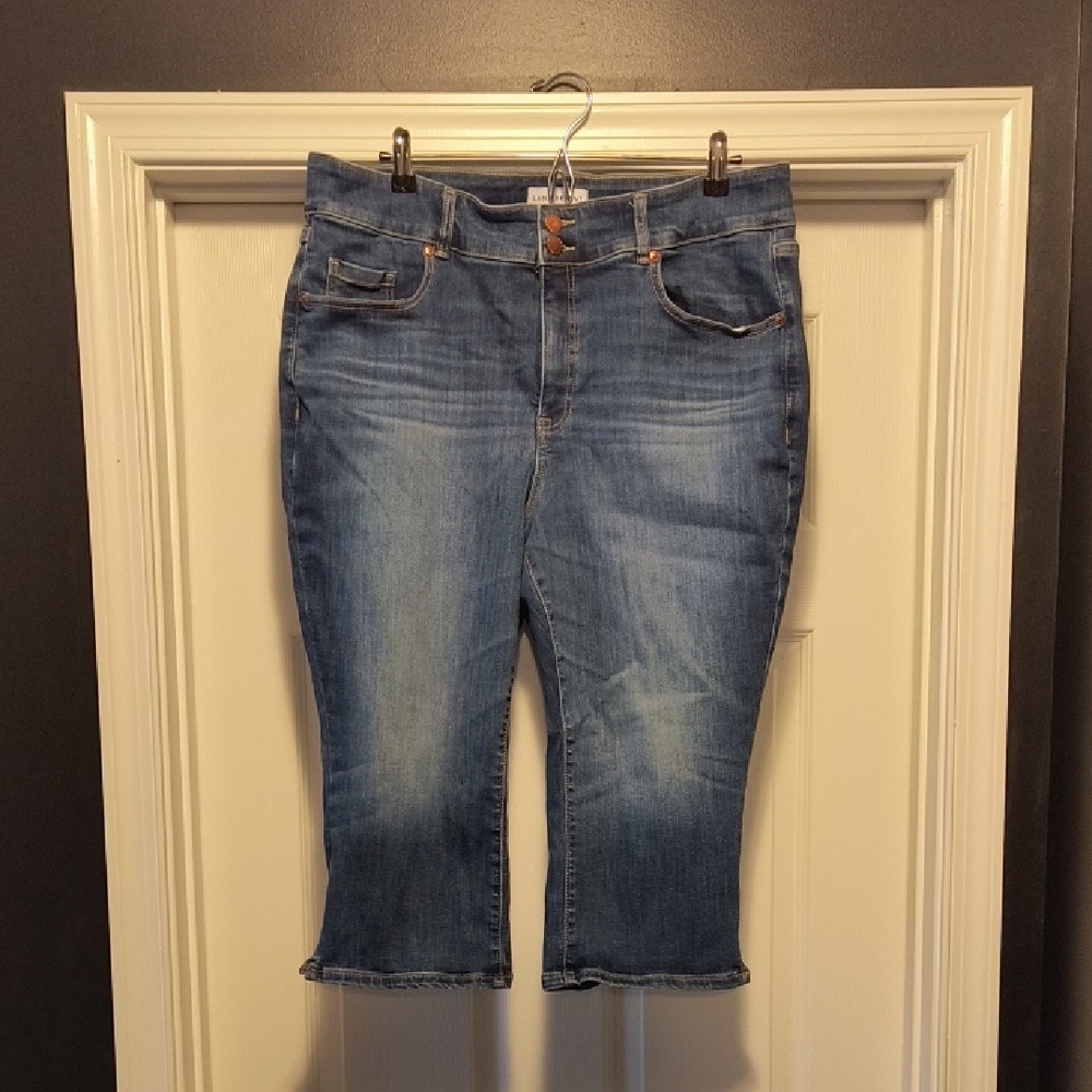 Lane Bryant Light Blue Capri Jeans, Size 18